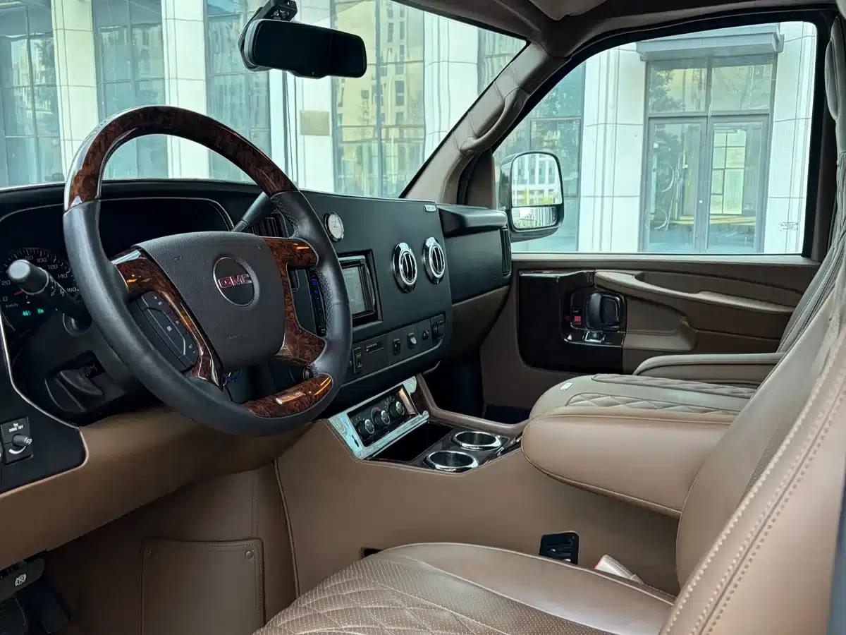 2017 SAVANA 6.0L G760S Elegant Supreme Edition — миниатюра 6