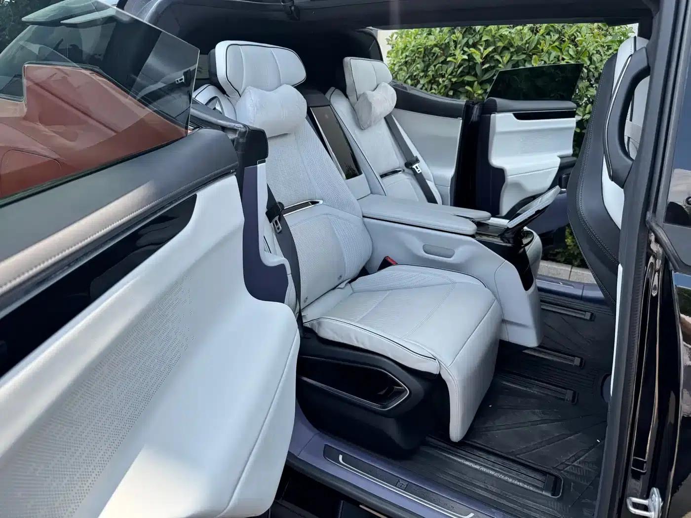 HiPhi X 2021 Flagship Edition 4-seater — миниатюра 11