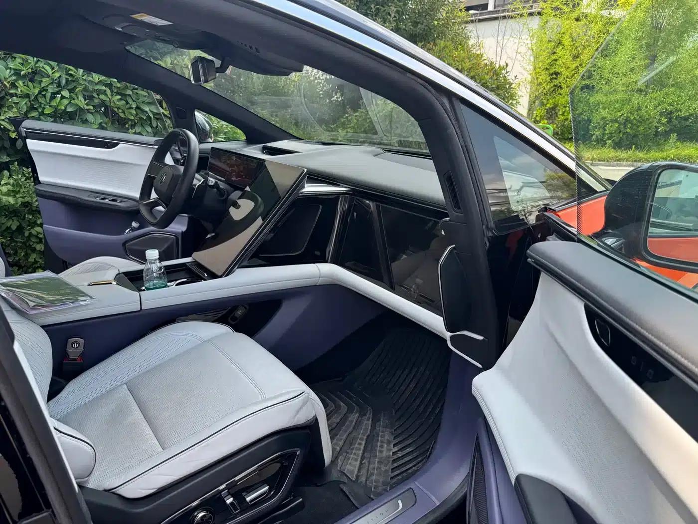 HiPhi X 2021 Flagship Edition 4-seater — миниатюра 12