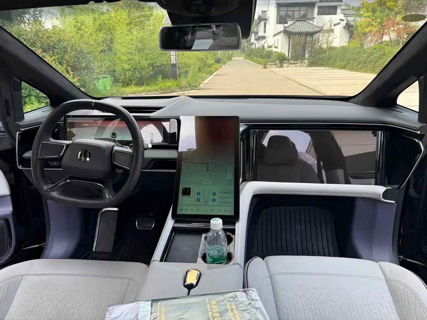 HiPhi X 2021 Flagship Edition 4-seater — миниатюра 14