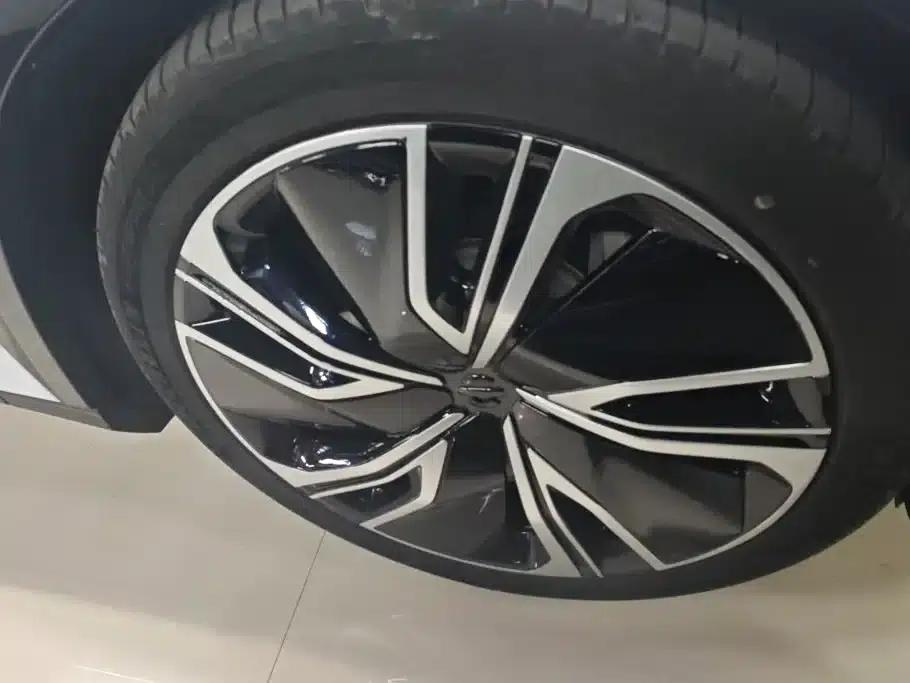 HiPhi X 2021 Performance Edition 6-seater — миниатюра 6