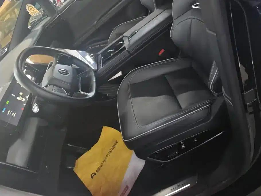 HiPhi X 2021 Performance Edition 6-seater — миниатюра 9