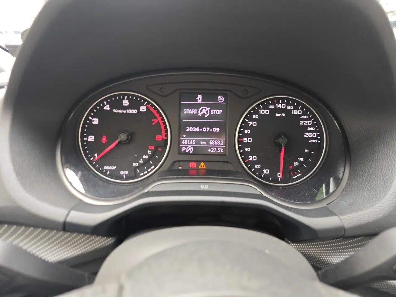 Audi Q2L 2022 35 TFSI Fashionable and Elegant Model — миниатюра 11