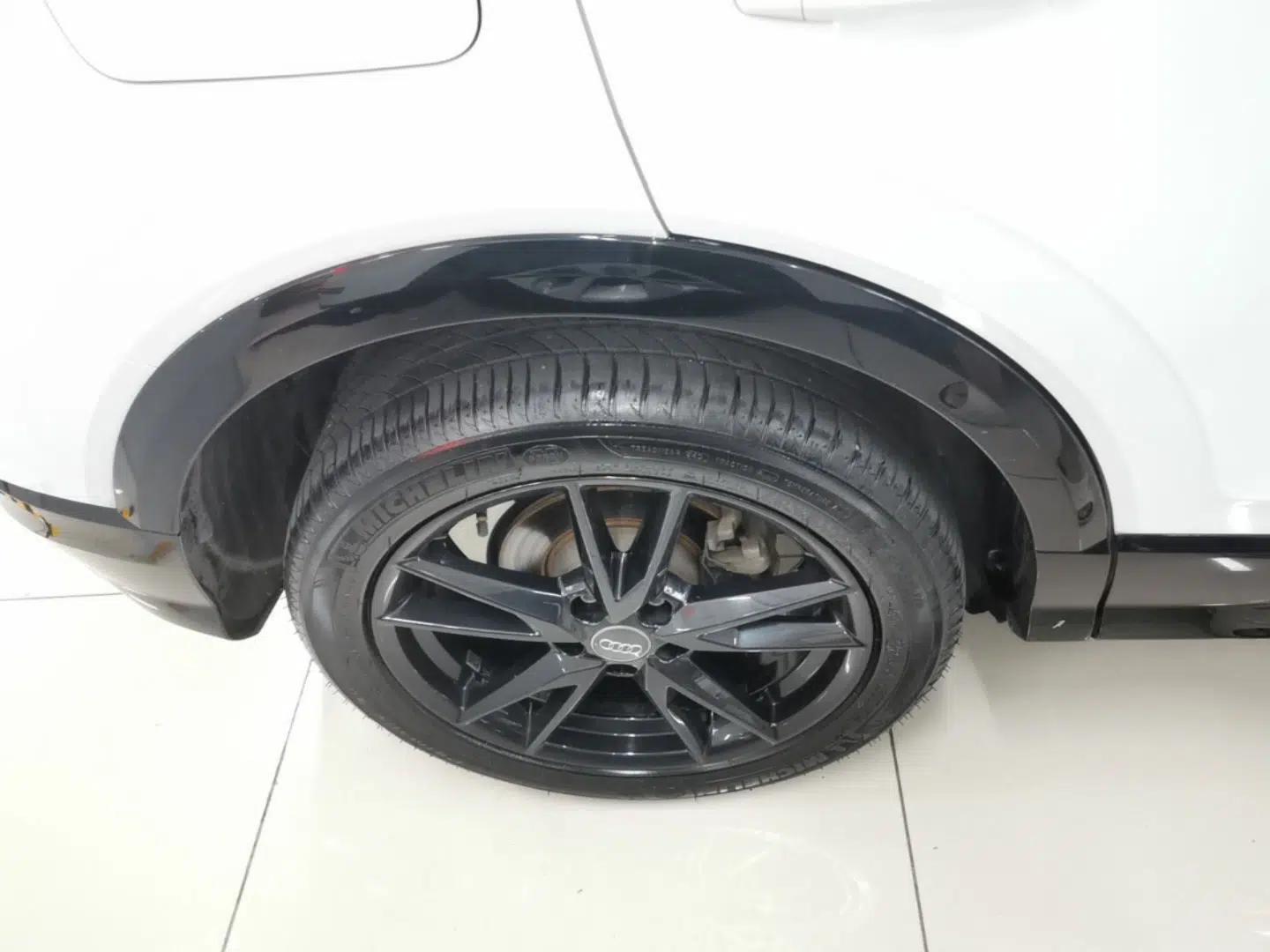 Audi Q2L 2020 35 TFSI Ambition Dynamic Edition — миниатюра 11