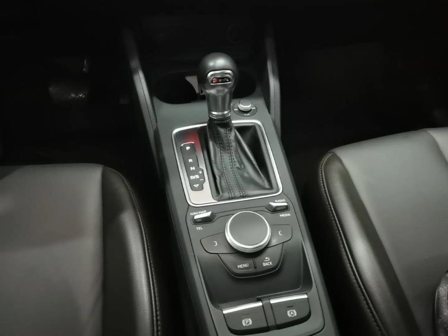 Audi Q2L 2020 35 TFSI Ambition Dynamic Edition — миниатюра 16