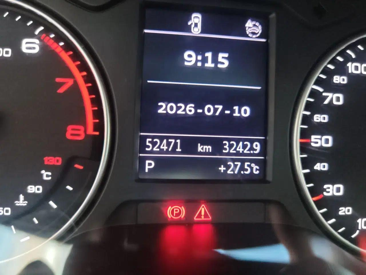 Audi Q2L 2023 35TFSI Fashion Dynamic Model — миниатюра 12