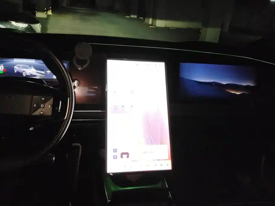 HiPhi Y 2023 560km Elite Edition — миниатюра 13