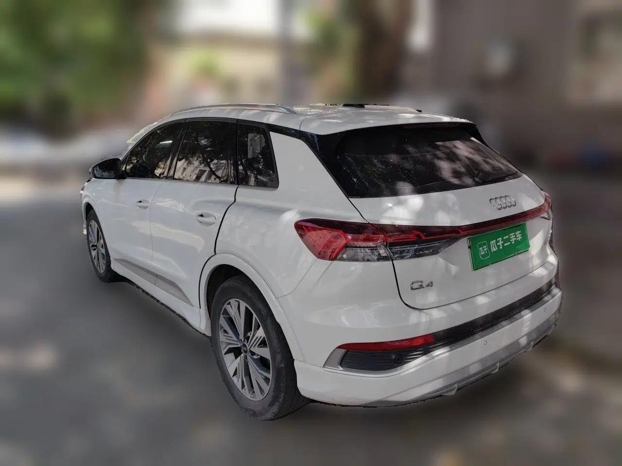 Audi Q4 e-tron 2024 40 e-tron Adventure Edition — миниатюра 4