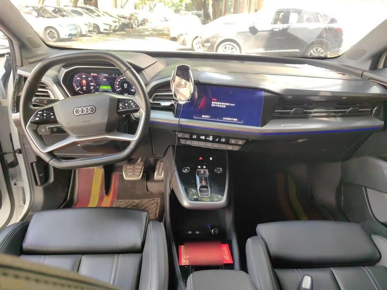 Audi Q4 e-tron 2024 40 e-tron Adventure Edition — миниатюра 9