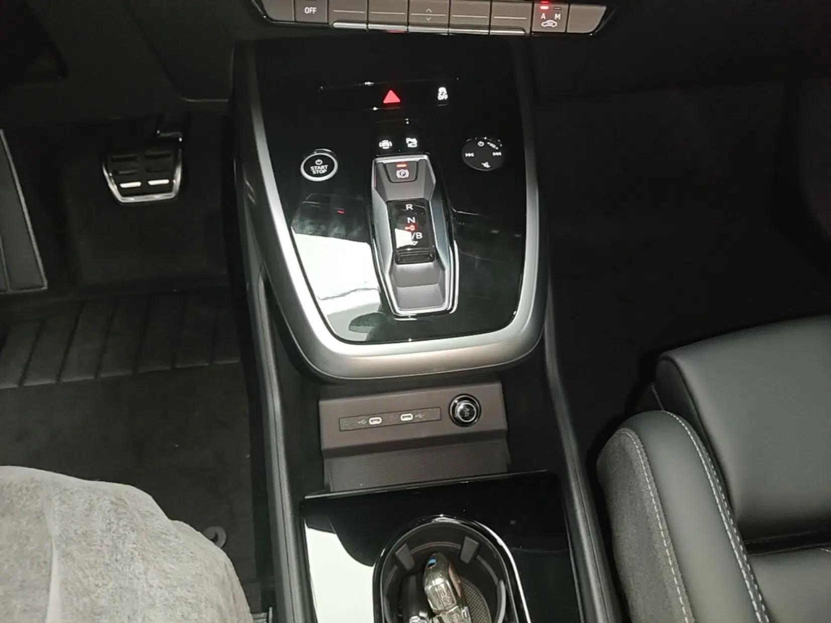 Audi Q4 e-tron 2024 40 e-tron Adventure Edition — миниатюра 16