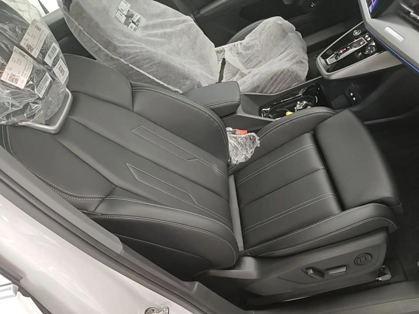 Audi Q4 e-tron 2024 40 e-tron Adventure Edition — миниатюра 19