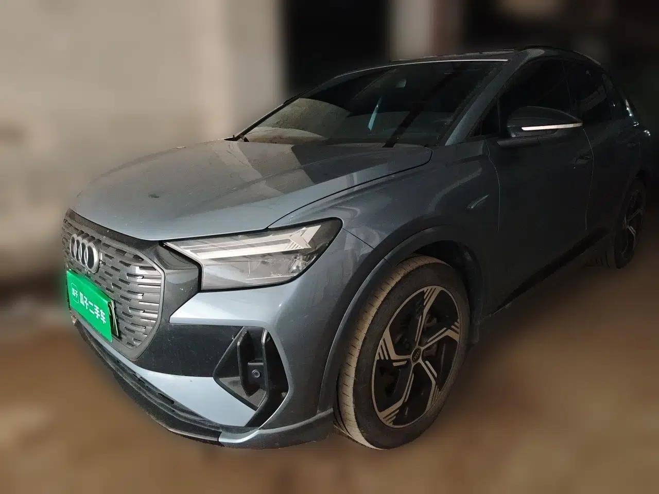 Audi Q4 e-tron 2023 40 e-tron Creation Edition Midnight — миниатюра 1