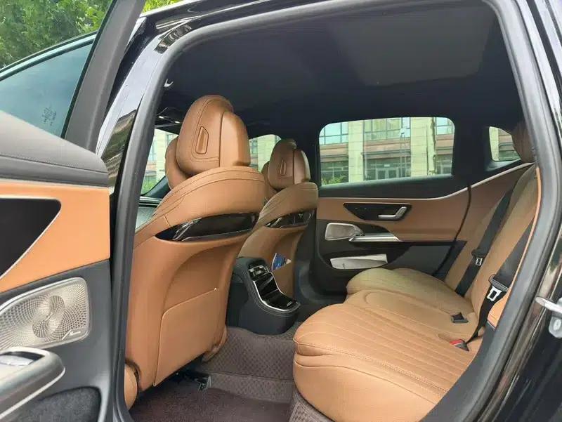 2024 Mercedes-Benz E-Class E 260 L Sedan — миниатюра 9