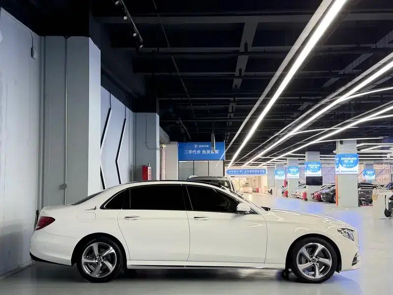 Mercedes-Benz E-Class 2019 E 300 L Sport Style — миниатюра 8