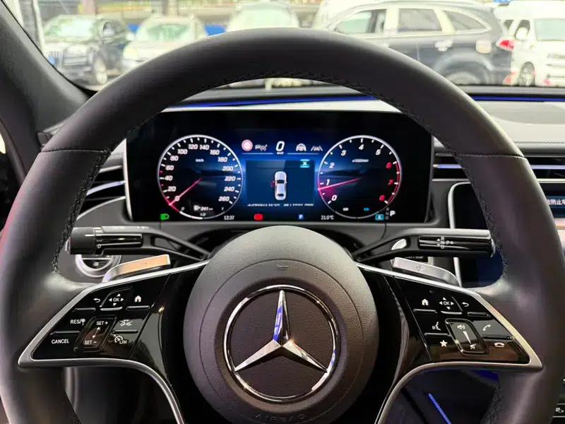 Mercedes-Benz E-Class 2024 E 300 L Fashion Sedan — миниатюра 16