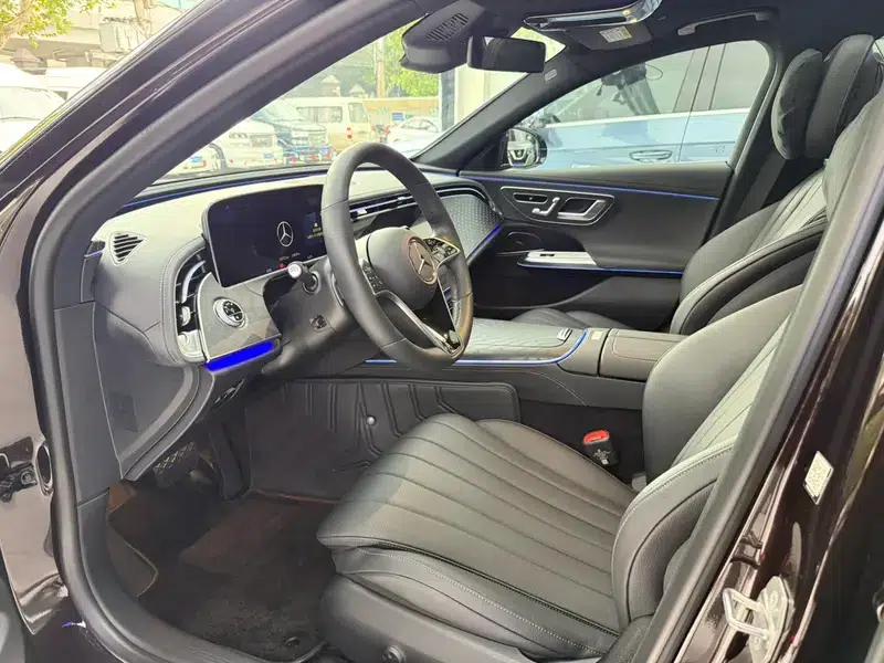 Mercedes-Benz E-Class 2024 E 300 L Fashion Sedan — миниатюра 20