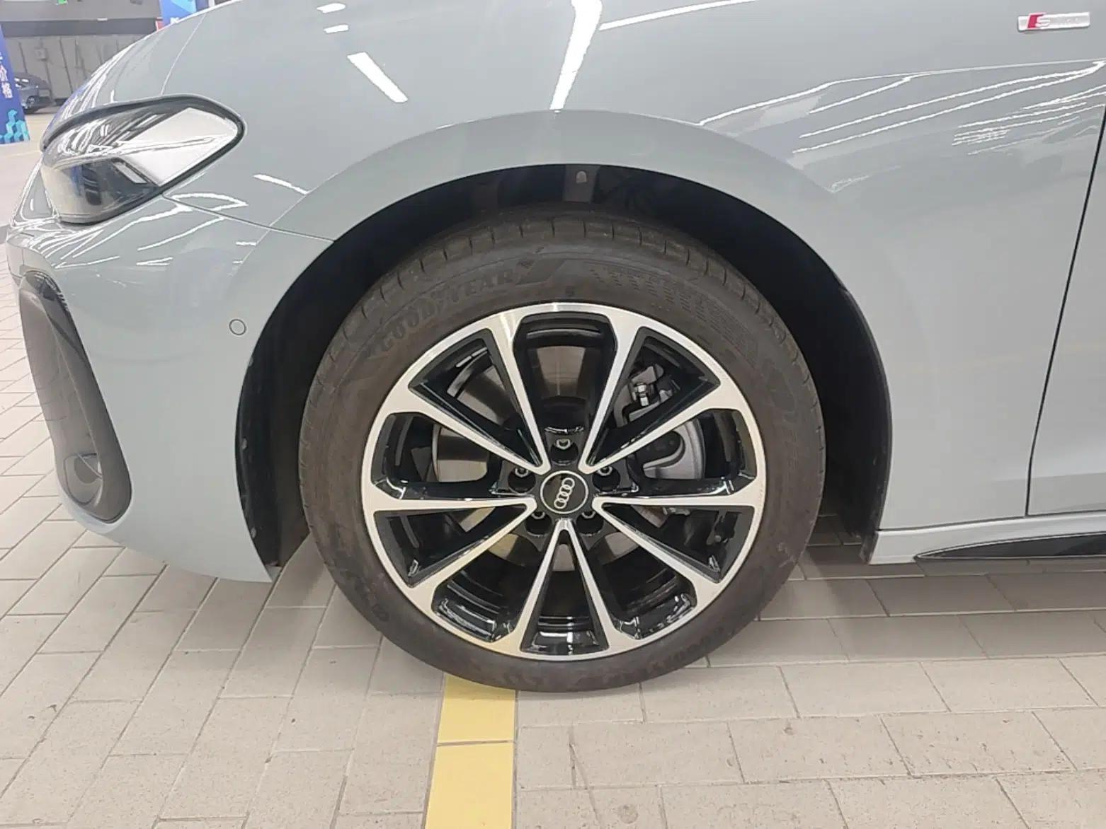 Audi A5L 2026 2.0T Sport Plus — миниатюра 10