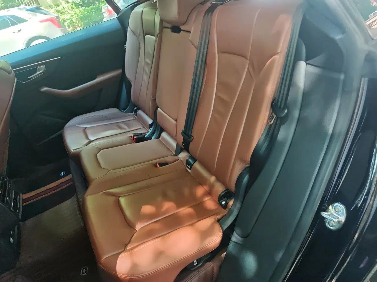 Audi Q8 2019 55 TFSI Luxury Dynamic Model — миниатюра 17
