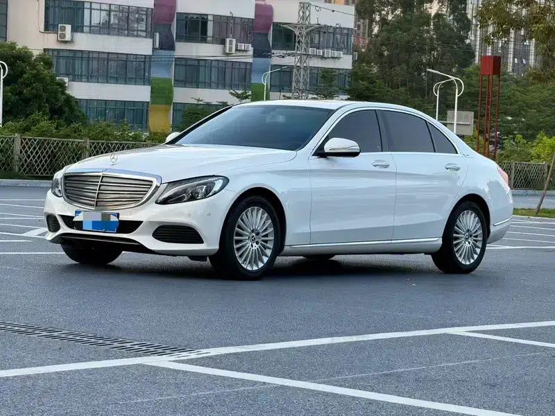 2015 Mercedes-Benz C-Class C 180 L — миниатюра 1