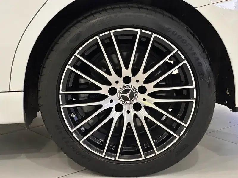 Mercedes-Benz C-Class 2024 Facelift C 200 L Sport Edition — миниатюра 4