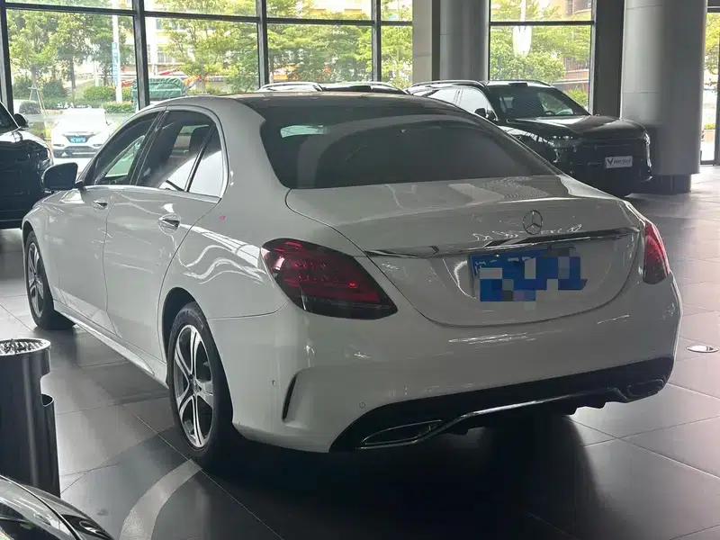 2021 Mercedes-Benz C-Class C 260 L Sport Edition — миниатюра 4