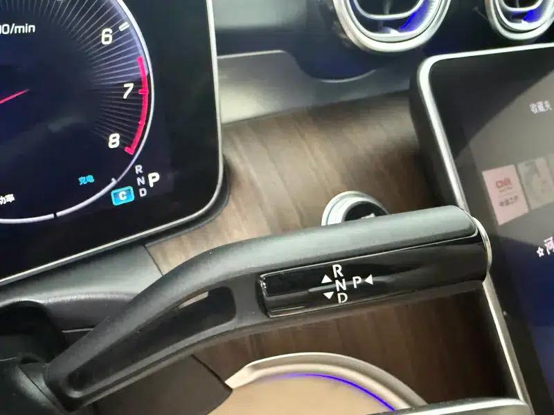 2022 Mercedes-Benz C-Class C 260 L — миниатюра 15