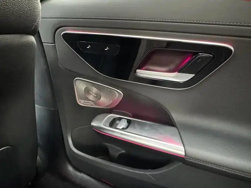 2022 Mercedes-Benz C-Class C 260 L Sport Edition — миниатюра 17