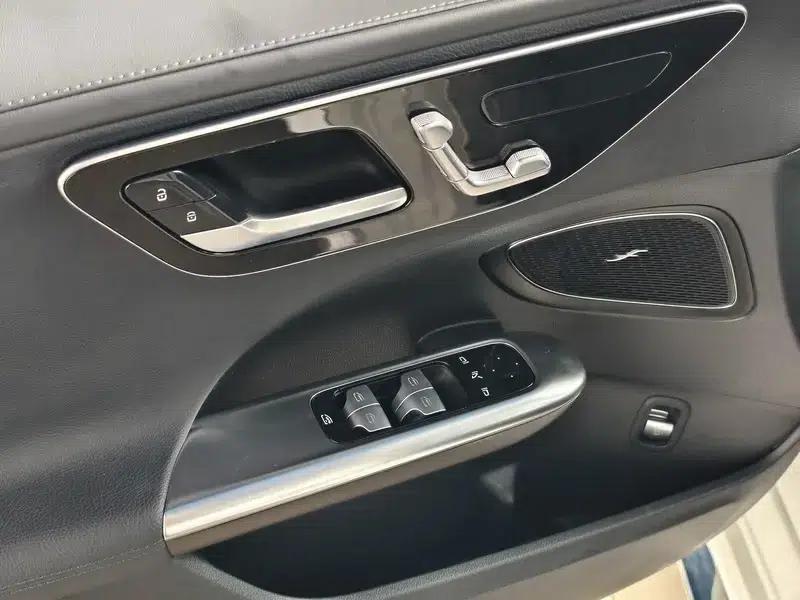 Mercedes-Benz C-Class 2023 Facelift C 260 L Sport Edition — миниатюра 15