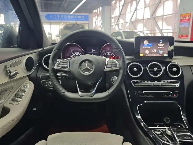2015 Mercedes-Benz C-Class C 200 Sport 4MATIC — миниатюра 17