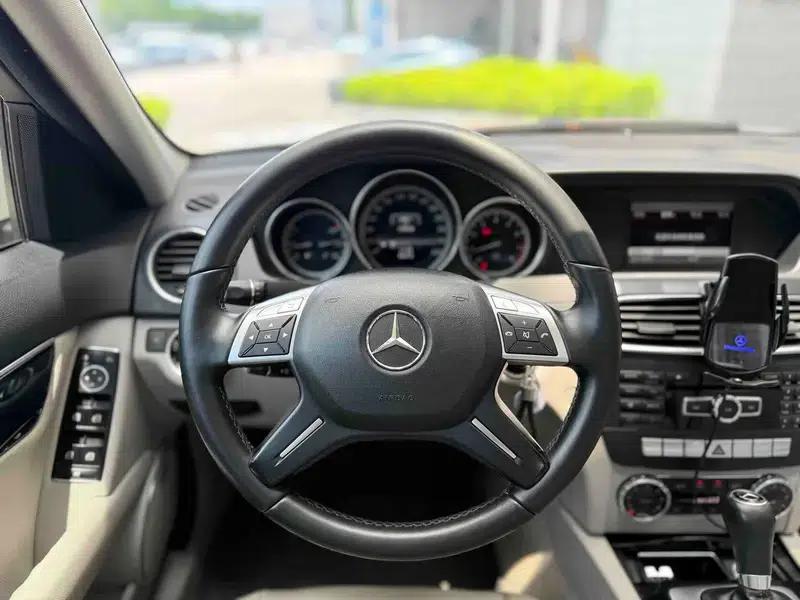 Mercedes-Benz C-Class 2013 C 180 CGI Classic — миниатюра 14