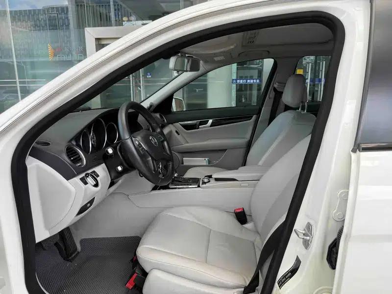 Mercedes-Benz C-Class 2013 C 180 CGI Classic — миниатюра 17