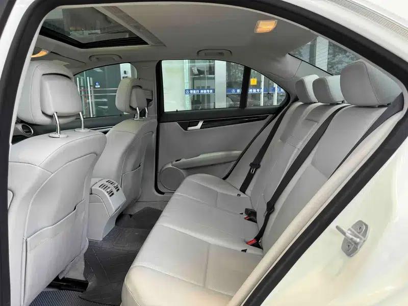 Mercedes-Benz C-Class 2013 C 180 CGI Classic — миниатюра 18