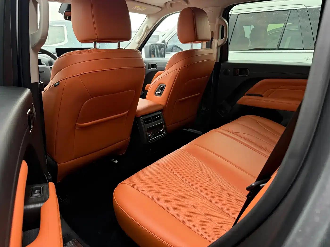 Haval H9 2024 2.0T Gasoline 4WD Explorer Edition — миниатюра 13