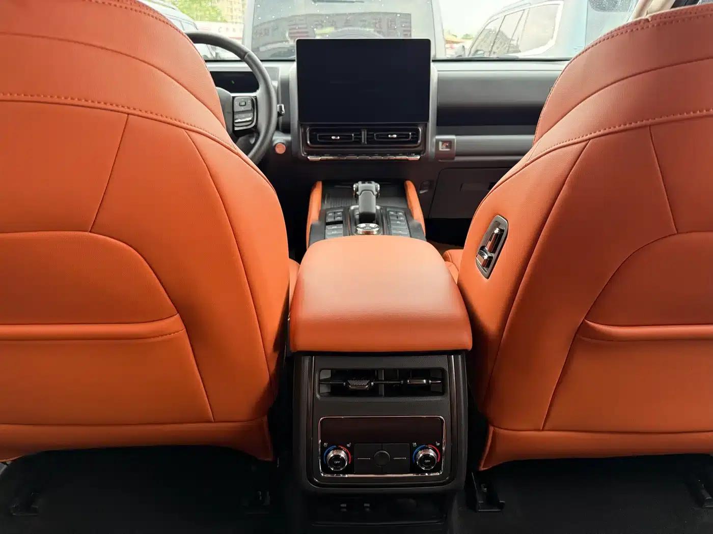 Haval H9 2024 2.0T Gasoline 4WD Explorer Edition — миниатюра 8