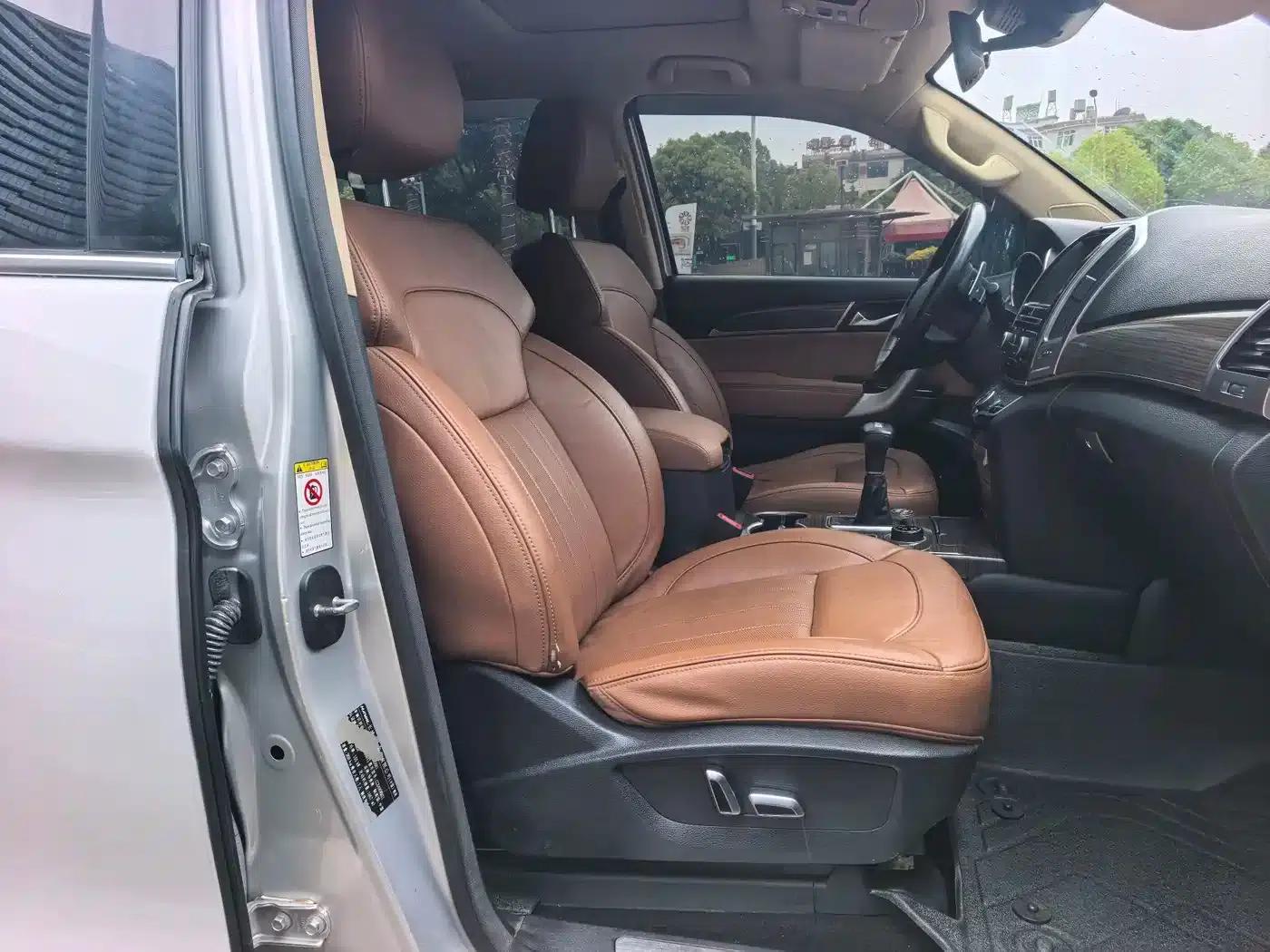Haval H9 2015 2.0T 4WD Luxury 7-Seater — миниатюра 11