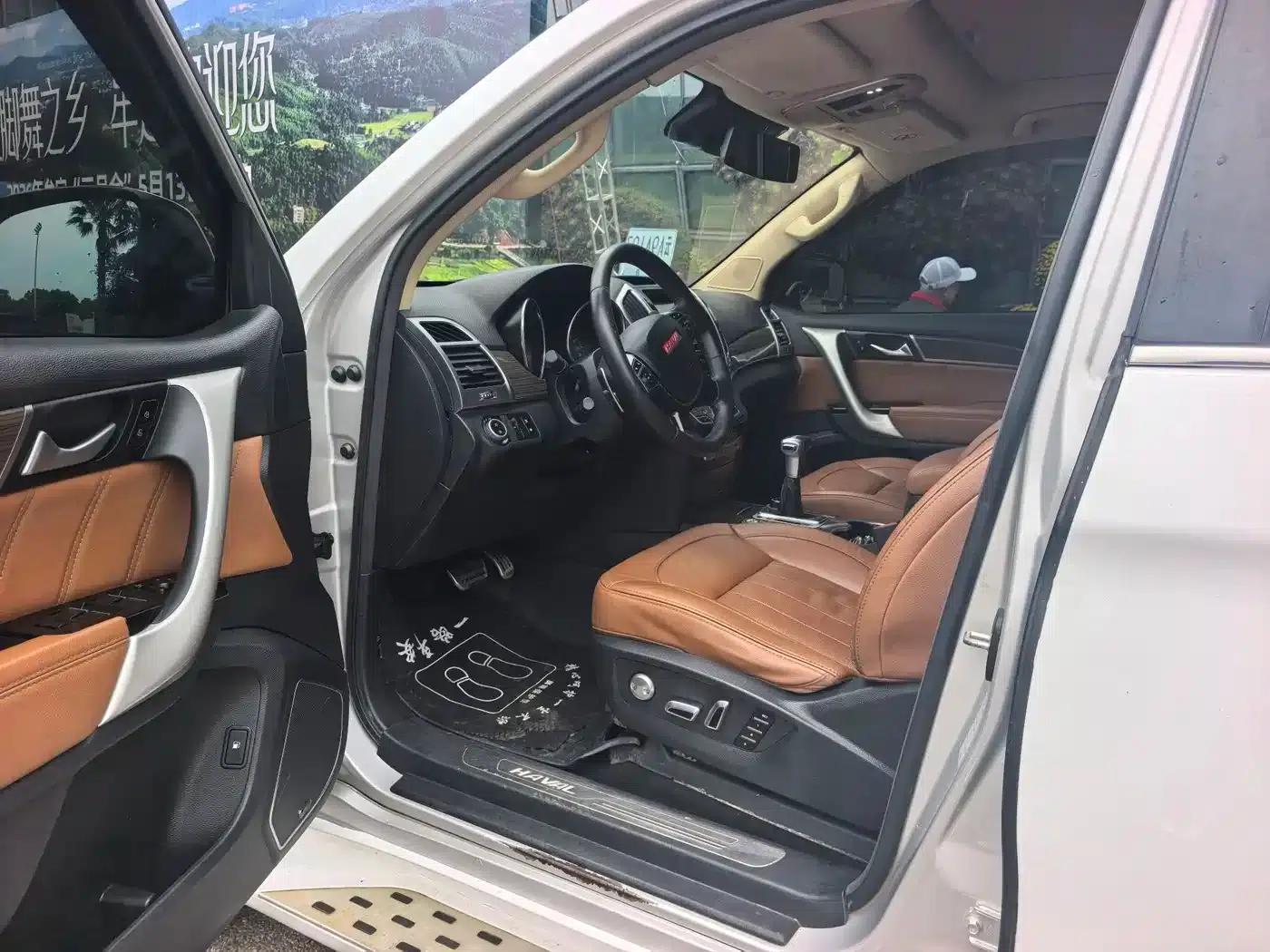 Haval H9 2015 2.0T 4WD Luxury 7-Seater — миниатюра 4
