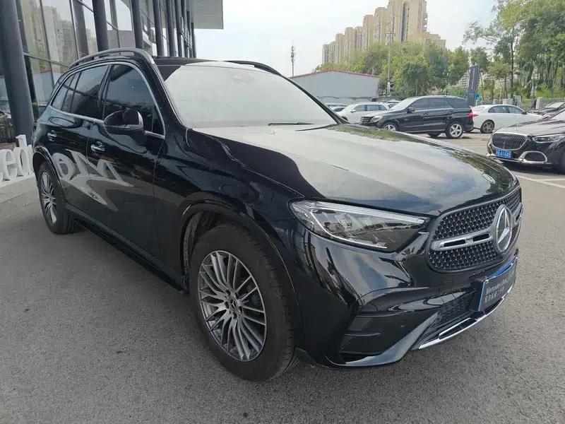 2024 Mercedes-Benz GLC 300 L 4MATIC Dynamic 5-seater — миниатюра 3