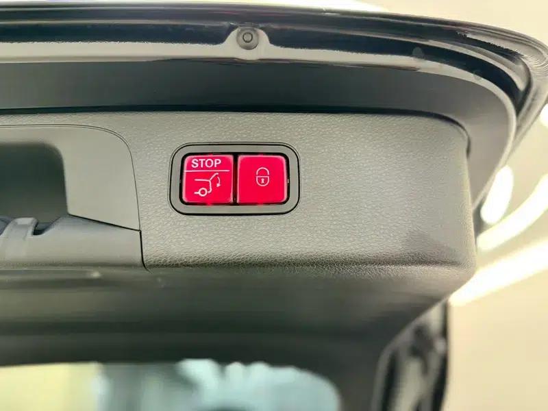 2021 Mercedes-Benz GLC 300 L 4MATIC Dynamic — миниатюра 14