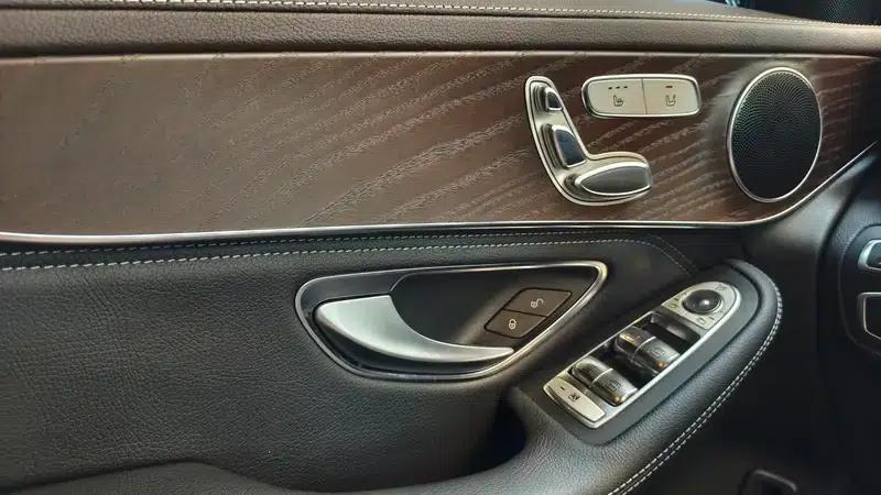 2020 Mercedes-Benz GLC 260 L 4MATIC Luxury — миниатюра 13