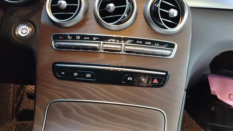 2020 Mercedes-Benz GLC 260 L 4MATIC Luxury — миниатюра 15
