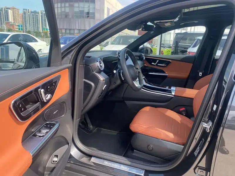 2025 Mercedes-Benz GLC 260 L 4MATIC Luxury 5-seater — миниатюра 11