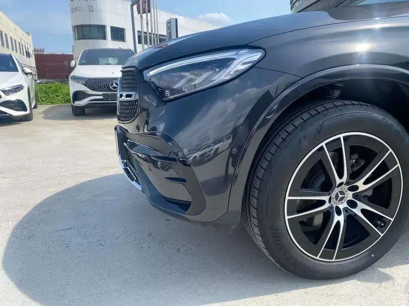 2025 Mercedes-Benz GLC 260 L 4MATIC Luxury 5-seater — миниатюра 6