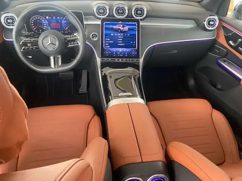 2025 Mercedes-Benz GLC 260 L 4MATIC Luxury 5-seater — миниатюра 10