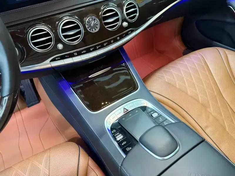 Maybach S-Class 2020 S 450 4MATIC Collector's Edition — миниатюра 14