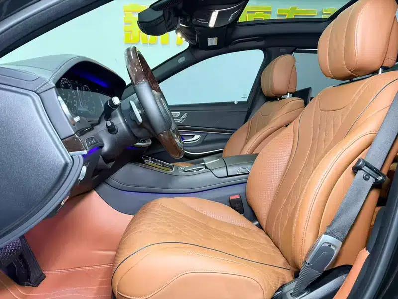 Maybach S-Class 2020 S 450 4MATIC Collector's Edition — миниатюра 17