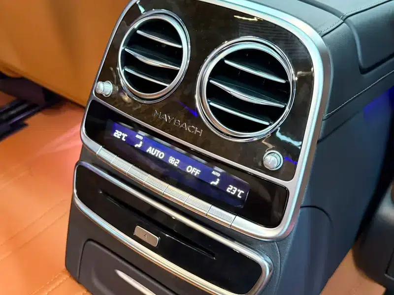 Maybach S-Class 2020 S 450 4MATIC Collector's Edition — миниатюра 10