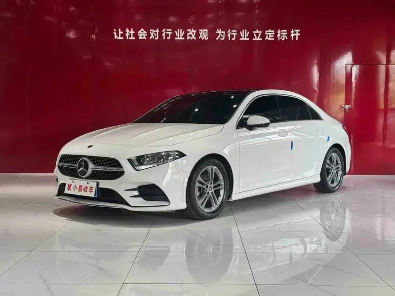 2021 Mercedes-Benz A-Class A 180 L Sport Sedan — миниатюра 1