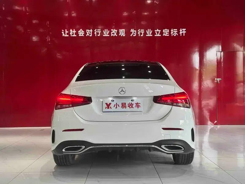 2021 Mercedes-Benz A-Class A 180 L Sport Sedan — миниатюра 4