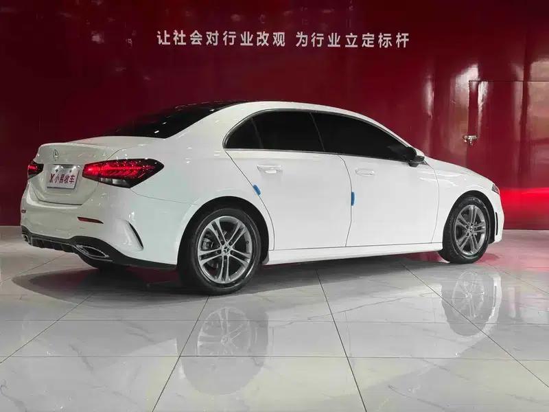 2021 Mercedes-Benz A-Class A 180 L Sport Sedan — миниатюра 5