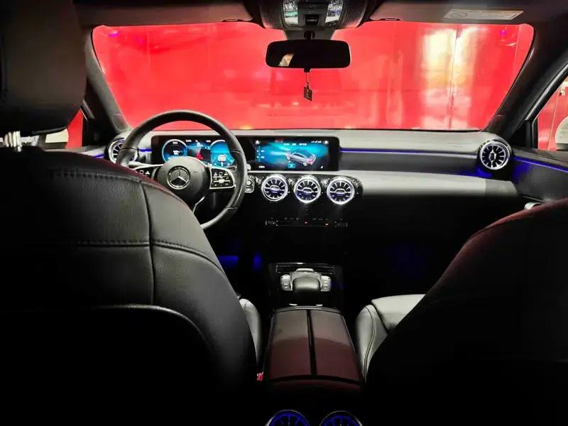 2021 Mercedes-Benz A-Class A 180 L Sport Sedan — миниатюра 6